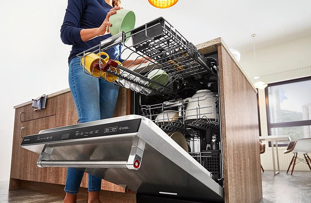 KitchenAid – Top Control Built-In Dishwasher with Stainless Steel Tub, FreeFlex Third Rack, 44dBA – Black stainless steel